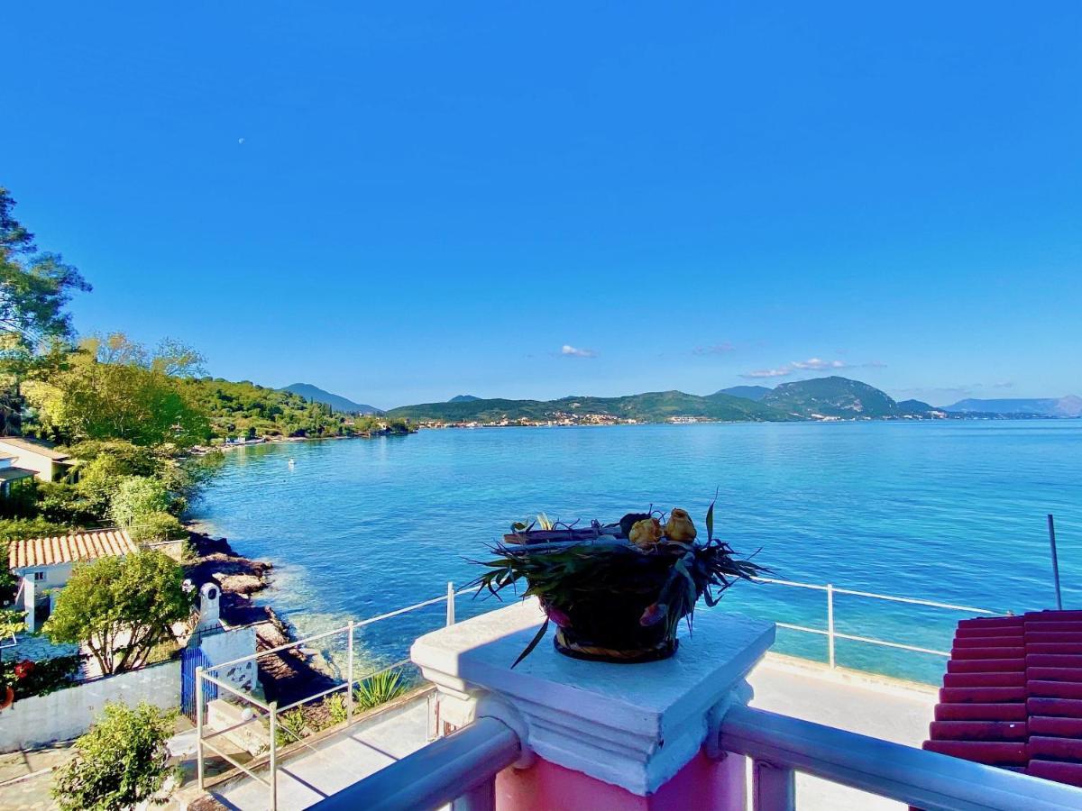 Seafront Villa Ourania Mesongí Eksteriør bilde